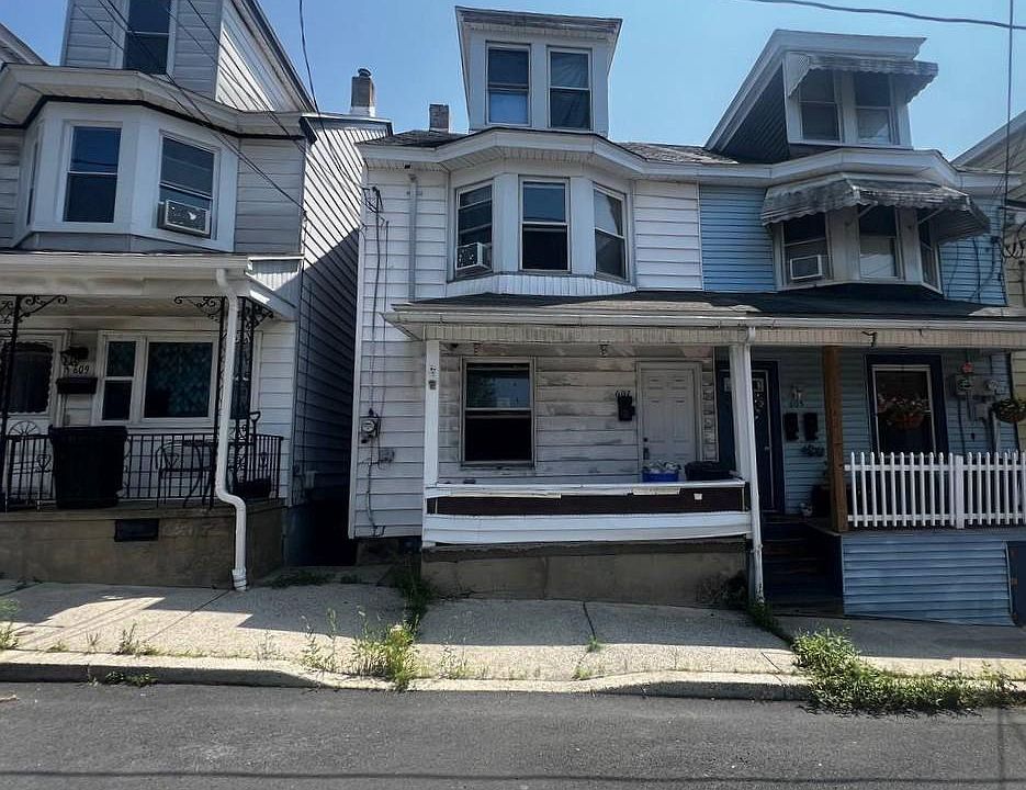 1st image of 607 N 2nd St
