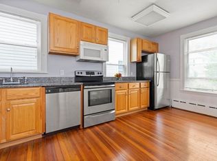 10 Shelton Rd #1, Swampscott, MA 01907