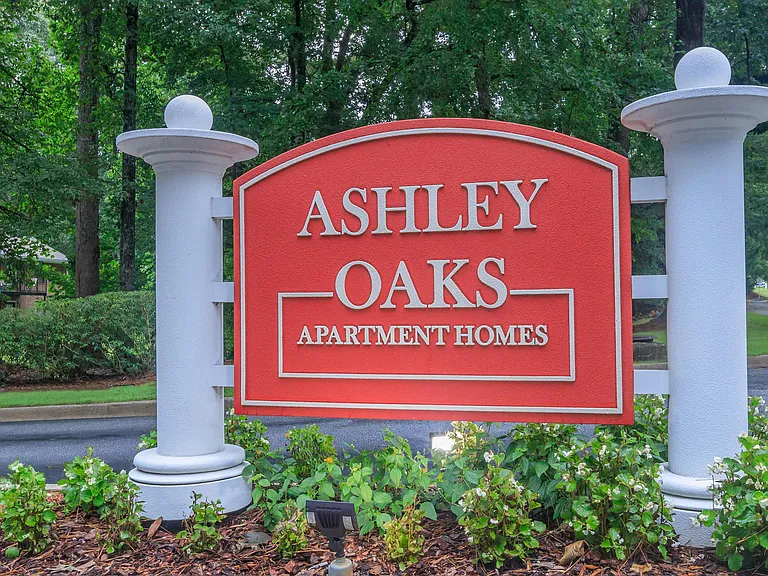 Ashley Oaks Apartments — Photo 15