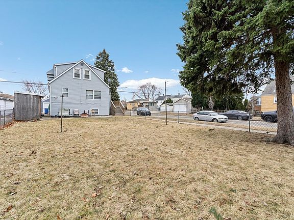 4th image of 3301 N Ozanam Ave