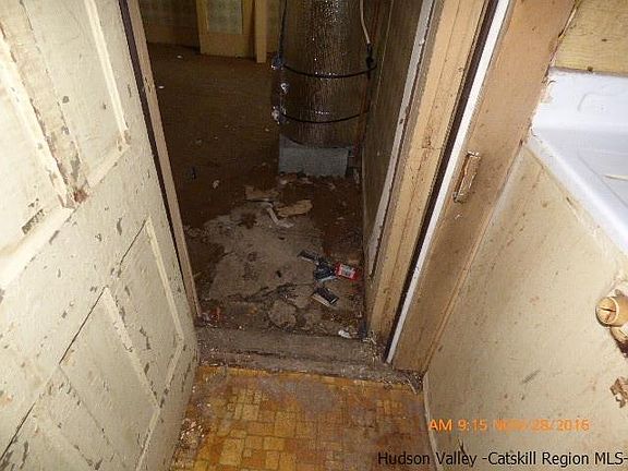 5th image of 127 Kaaterskill Avenue