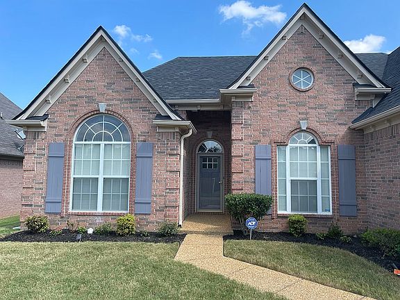2nd image of 7208 Fernbank Ln