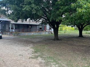 8779 Cottonwood Ln, Terrell, TX 75160