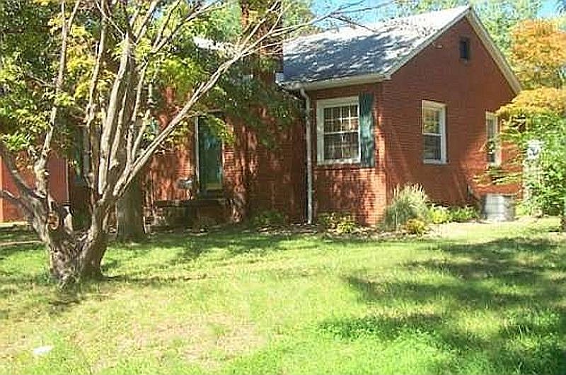 1st image of 1920 E Blackford Ave