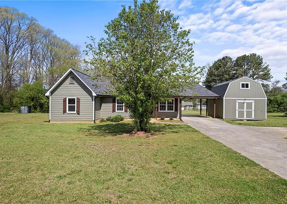 1st image of 40 Jennifer Ln