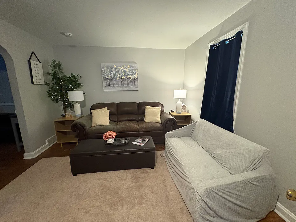 3 Lewis Dr