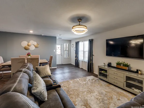 6703 Legato Curve, San Antonio, TX 78252