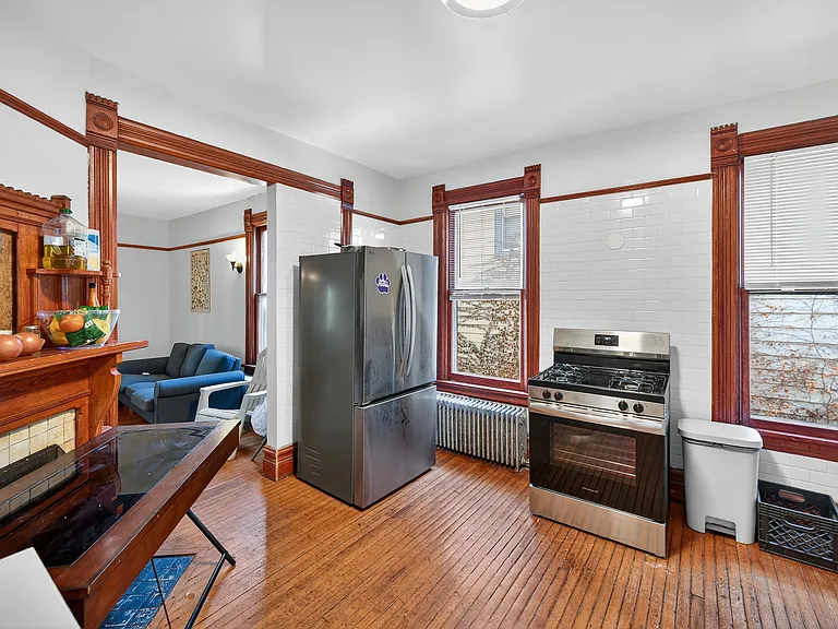 1112 Garnett Pl #1 — Photo 3