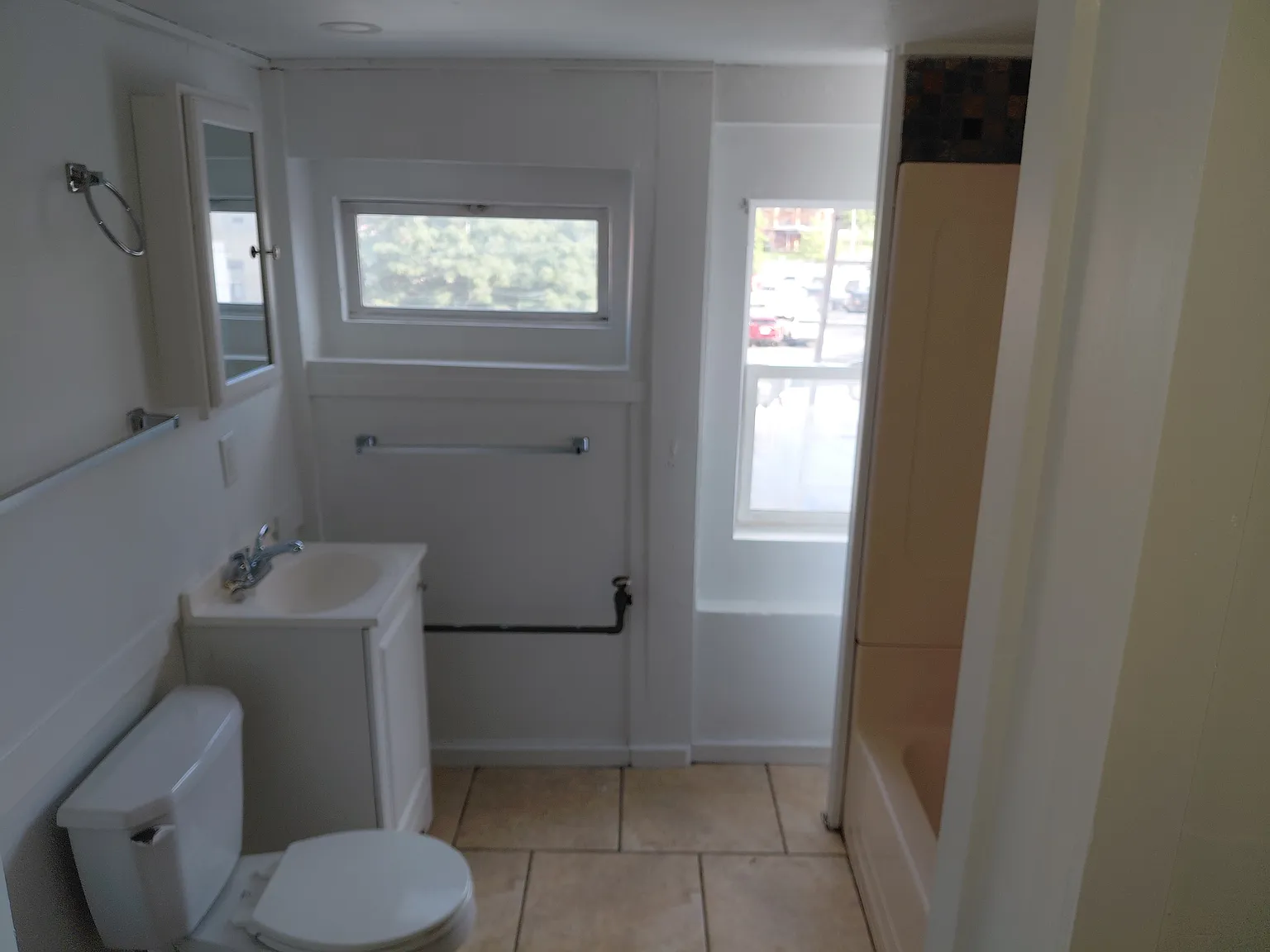 2 bed, $950 — Photo 2