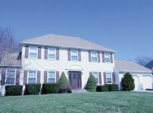 4 Peppermint Hill Rd, North Brunswick, NJ 08902