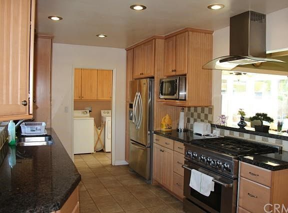 5th image of 802 S Glenn Alan Ave