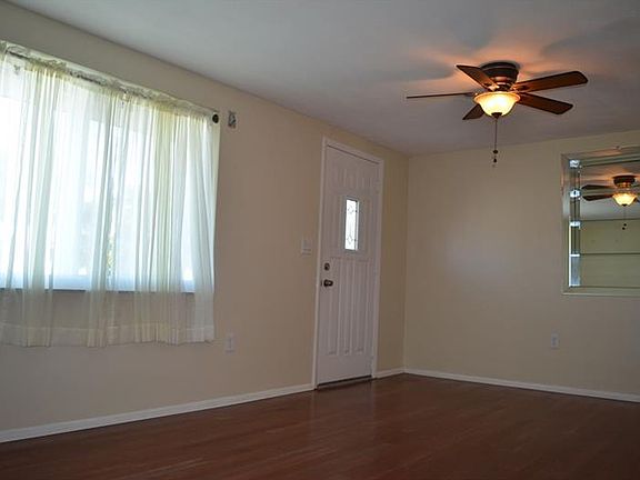2nd image of 3519 Edenwood Dr