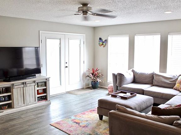 5th image of 68 Campeche Cir