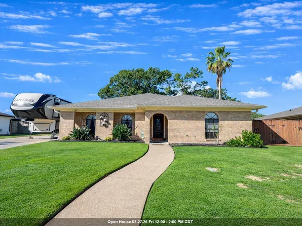 208 Raywood Dr, Houma, LA 70360