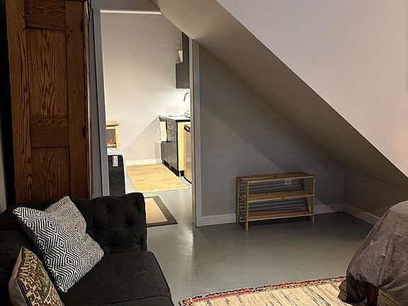 3rd image of 12 Mary Jane Ln