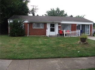 114 Delcourt Dr, Springfield, OH 45506