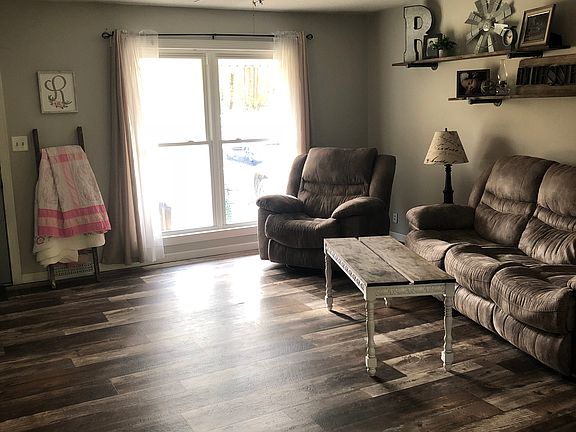 3rd image of 238 Tavy Dr