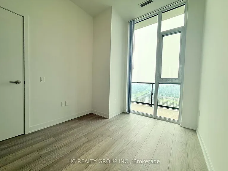 5858 Yonge St #Penthouse 25 — Photo 11