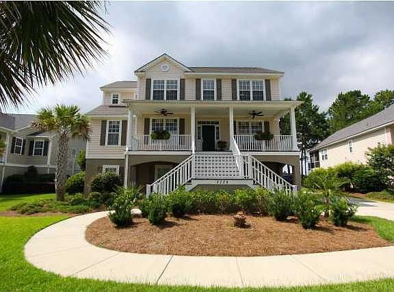 2nd image of 2729 Sarazen Dr