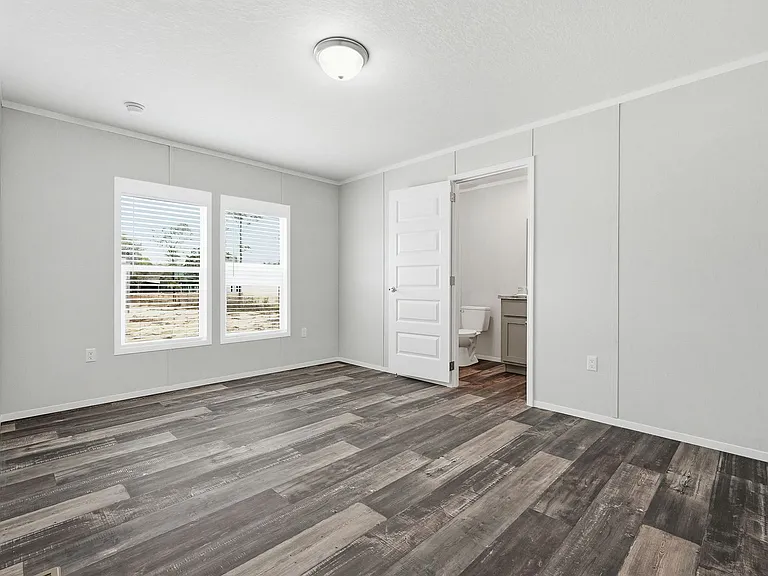 443 W Dogwood Ave — Photo 17