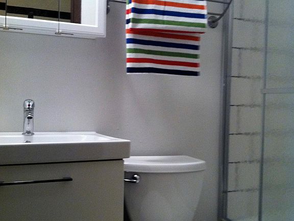 4th image of 132 W Court St APT 8