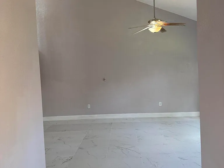9831 NW 24th St — Photo 52