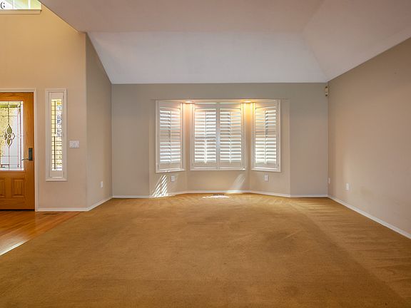 5th image of 1520 NE 150th Ave