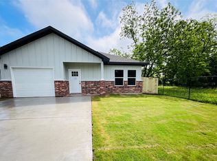 4302 Cordell St, Greenville, TX 75401