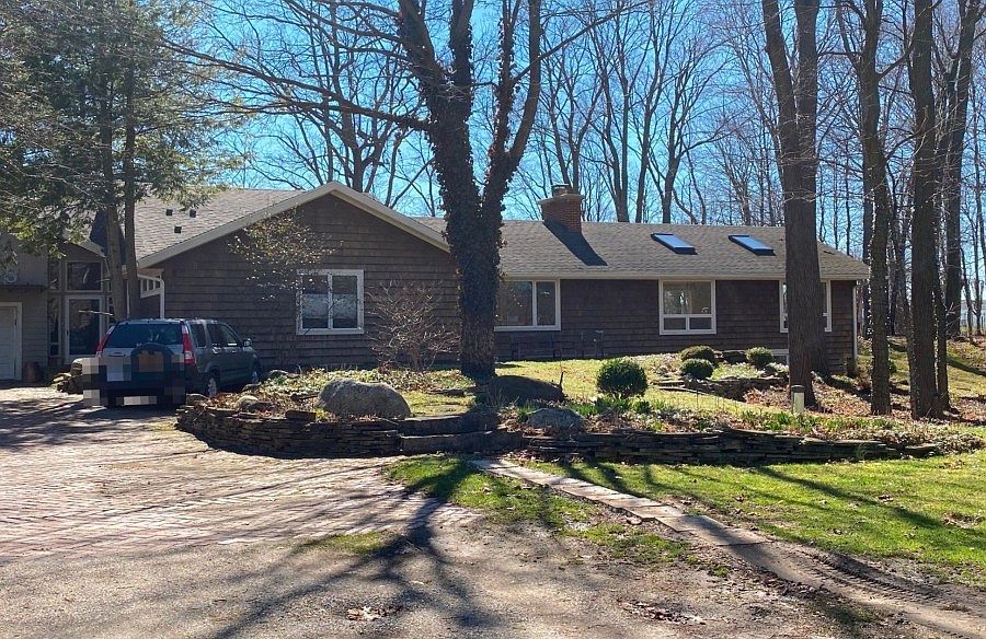 1st image of 9193 Woodland Dr