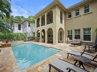 964 Mill Creek Dr, Palm Beach Gardens, FL 33410
