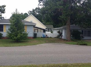 1511 S Poplar Dr, Surfside Beach, SC 29575