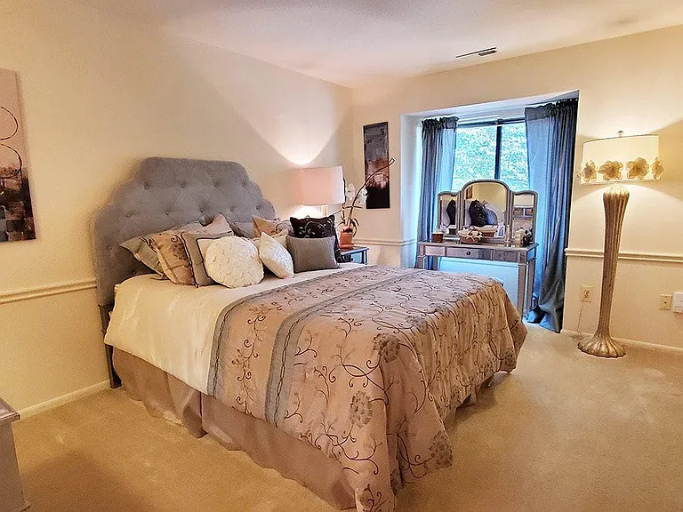The Bluffs at Fairway Hills — Photo 6