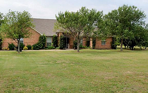 4th image of 2120 The Crossings Dr