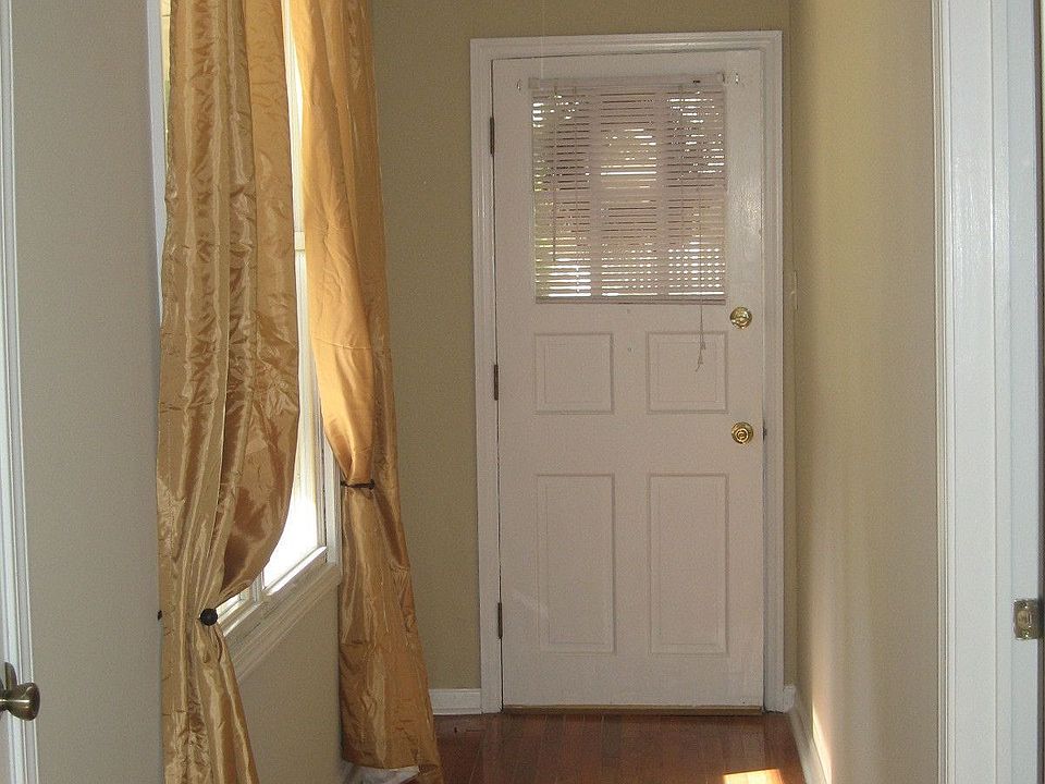 Beautiful entry with hardwood flooring