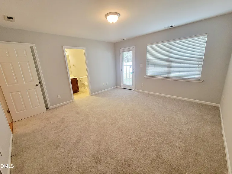 8827 Thornton Town Pl — Photo 8