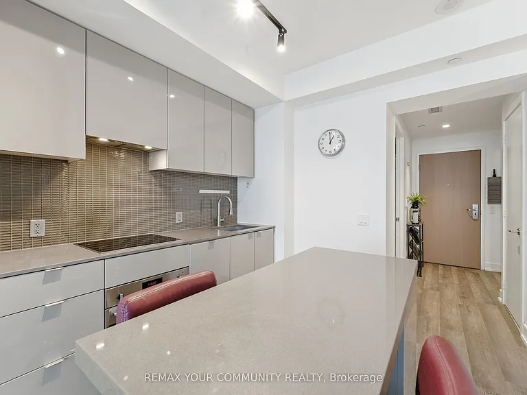 7 N Grenville St #4607 — Photo 9