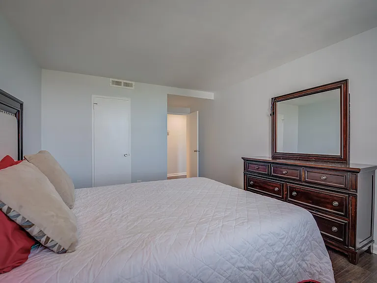 4600 Duke St #1205 — Photo 21