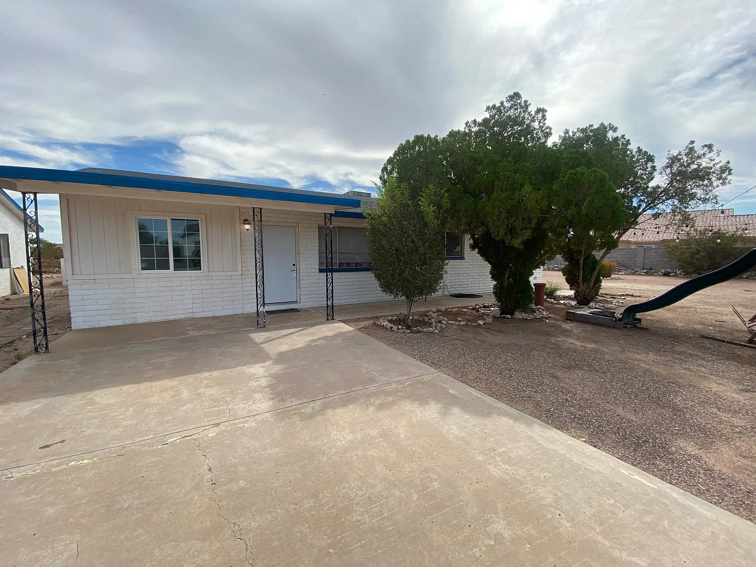 4 bed, 1275 sqft, $1,850 — Photo 1