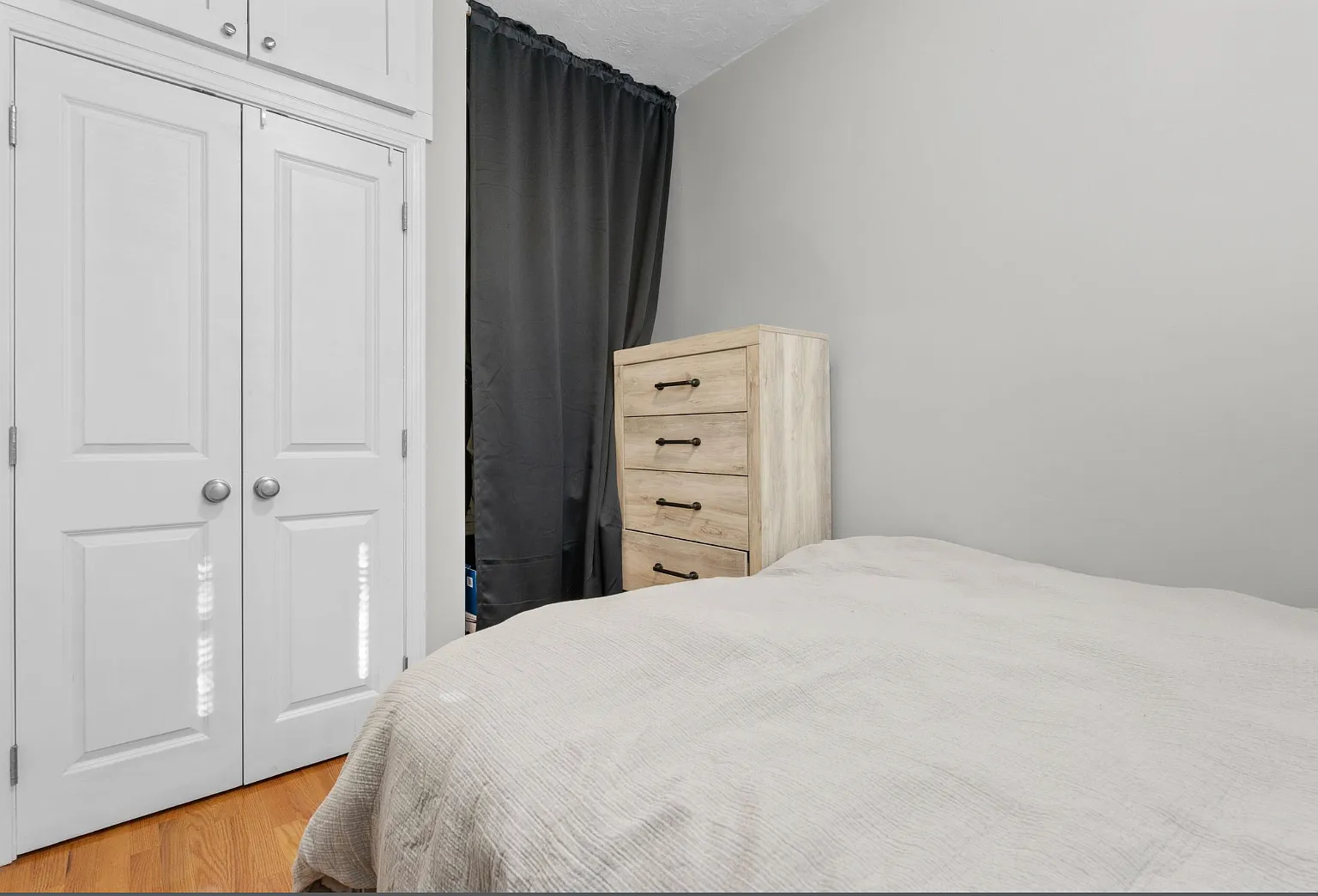 754 Huntington Avenue - Unit 6 — Photo 2