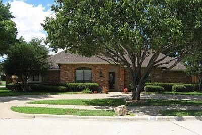 1st image of 600 Briarglen Dr