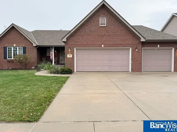 5811 Markhorn Ct, Lincoln, NE 68526