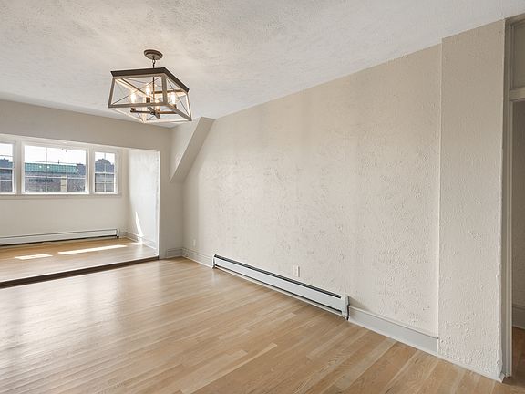 2nd image of 1218 N Washington St APT 5