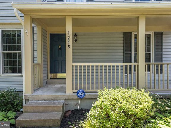 2nd image of 43579 Osage Ct