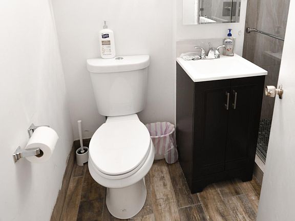 3rd image of 1214 Waverly Walk #104