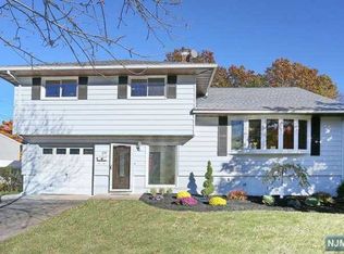 25 Vivian Ave, Emerson, NJ 07630