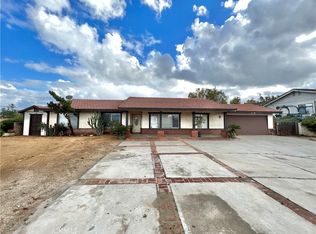 14137 Oakley Dr, Riverside, CA 92503