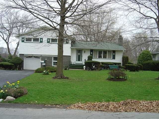 1st image of 166 Wendover Rd