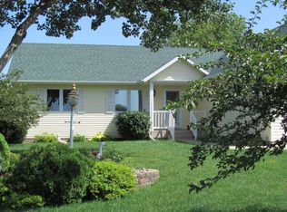 820 Jefferson Ave SW, Eyota, MN 55934