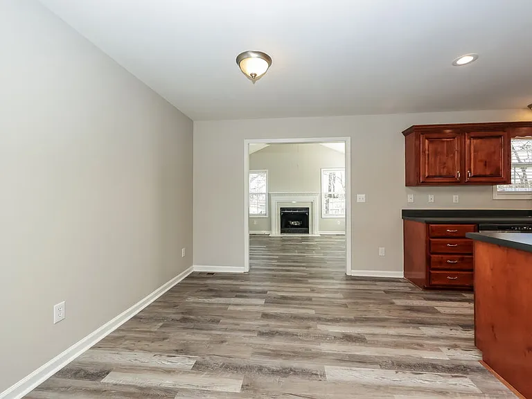 2920 Bragg Ct — Photo 7
