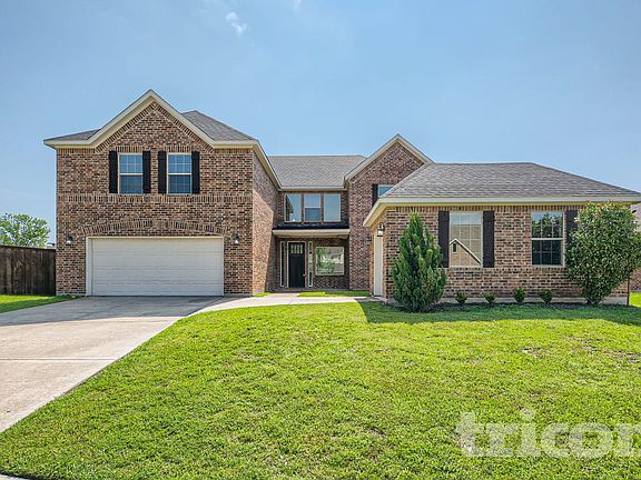 2nd image of 4810 Lindsey Dr